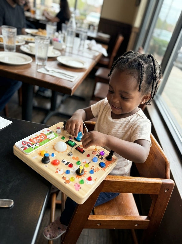 Busy Kids Criativae - Montessori Sensory Busy Board with Lights